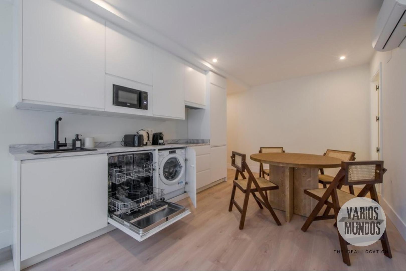 Tu Casa Para 4 En Malasana Ven A San Bernardo 20 Madrid Kültér fotó